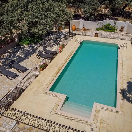 Lodge Abubillas